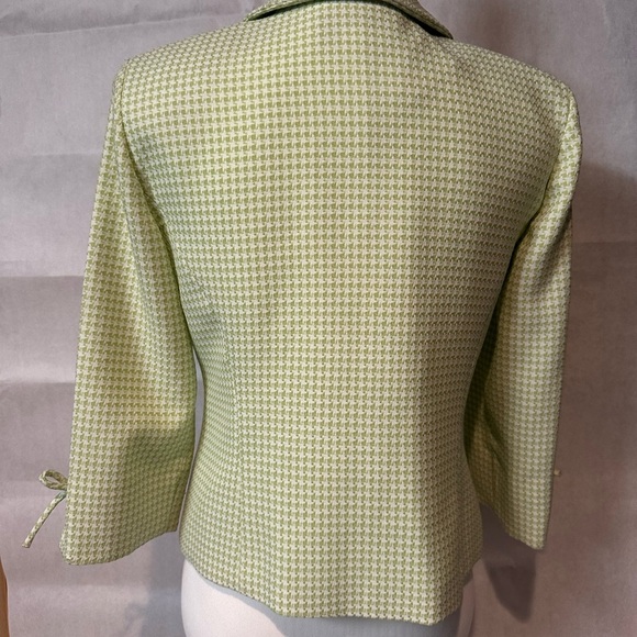 Jessica Howard Green Blazer with Bow Cuffs - Picture 5 of 7